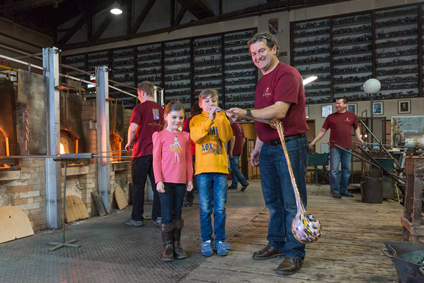 Gästeglasblasen - © Glasmanufaktur von Poschinger