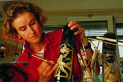 Glasmalerin - © Glaskultur Eisch