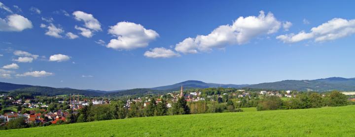 Zwiesel im Bayerischen Wald mit dem großen Arber